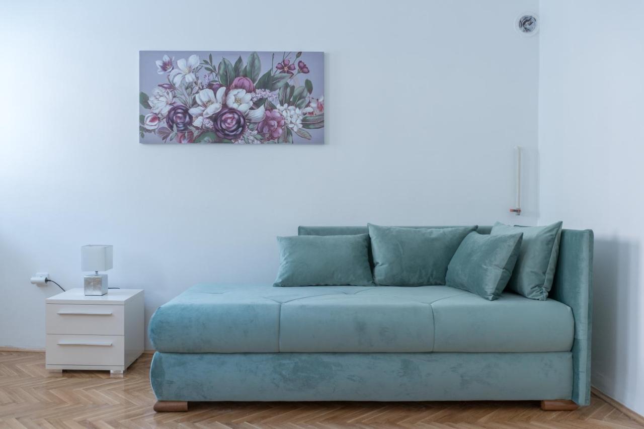 Gerardus Apartmani Vârşeţ Exterior foto